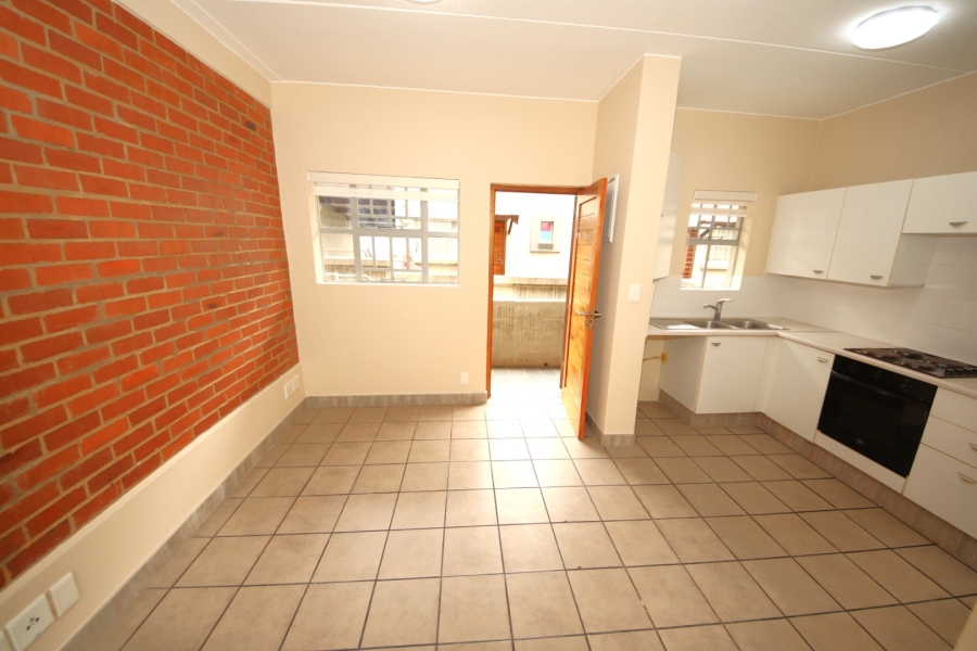 To Let 1 Bedroom Property for Rent in Upper Houghton Gauteng