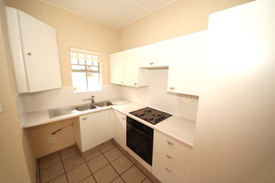 To Let 1 Bedroom Property for Rent in Upper Houghton Gauteng