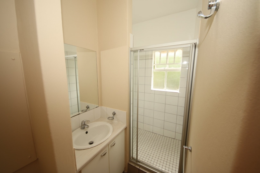 To Let 1 Bedroom Property for Rent in Upper Houghton Gauteng