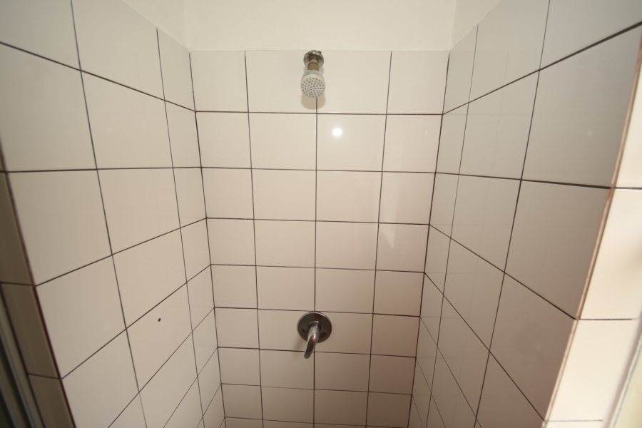 To Let 1 Bedroom Property for Rent in Upper Houghton Gauteng