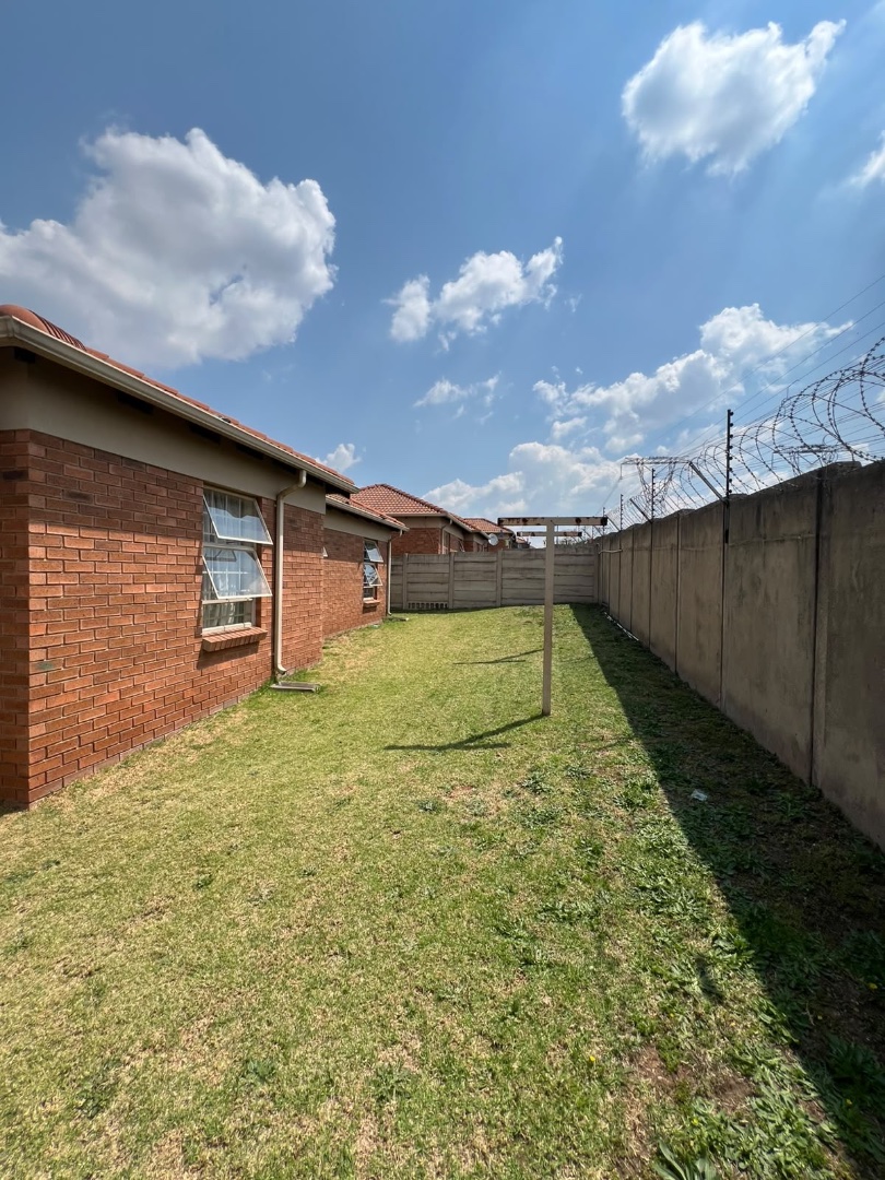  Bedroom Property for Sale in Heuweloord Gauteng