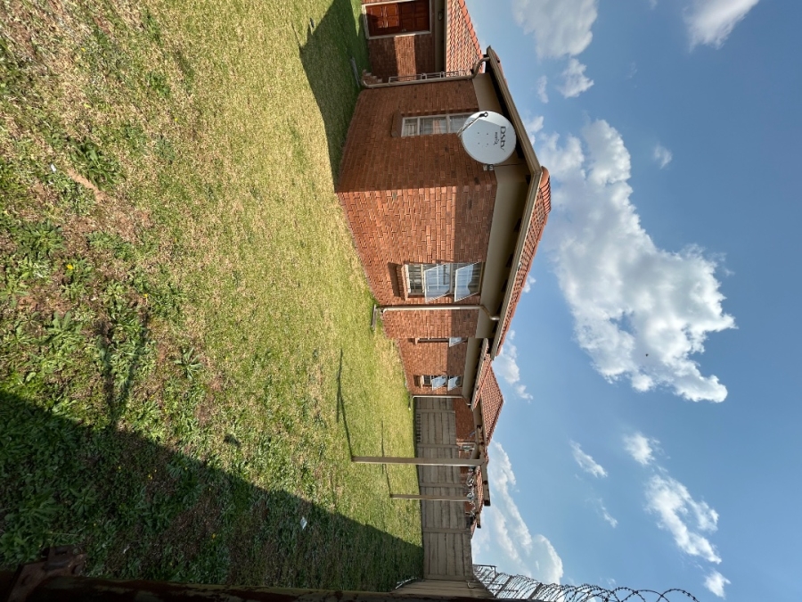  Bedroom Property for Sale in Heuweloord Gauteng