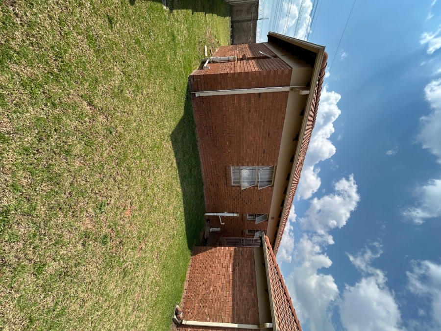  Bedroom Property for Sale in Heuweloord Gauteng