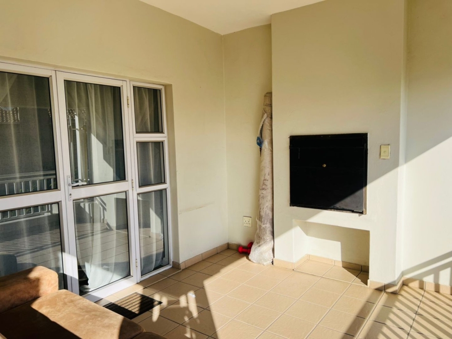 To Let 3 Bedroom Property for Rent in Greenstone Hill Gauteng