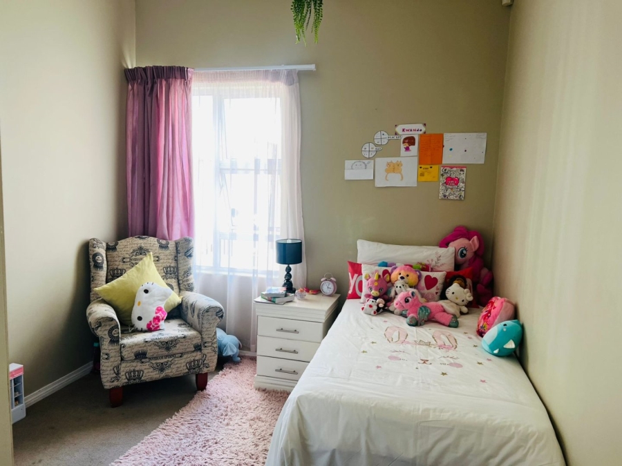 To Let 3 Bedroom Property for Rent in Greenstone Hill Gauteng