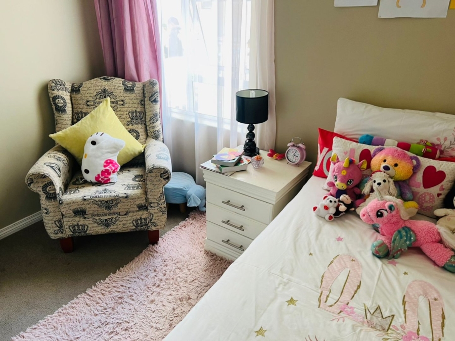 To Let 3 Bedroom Property for Rent in Greenstone Hill Gauteng