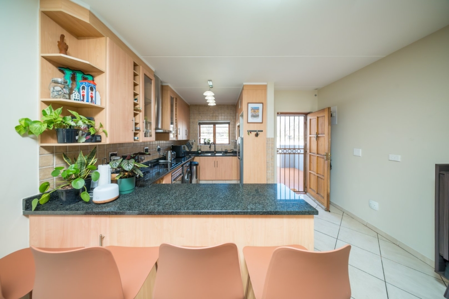 To Let 3 Bedroom Property for Rent in Bedfordview Gauteng