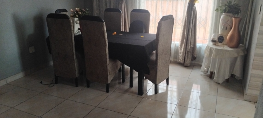 3 Bedroom Property for Sale in Ililiba Gauteng