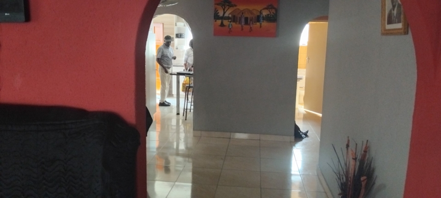 3 Bedroom Property for Sale in Ililiba Gauteng