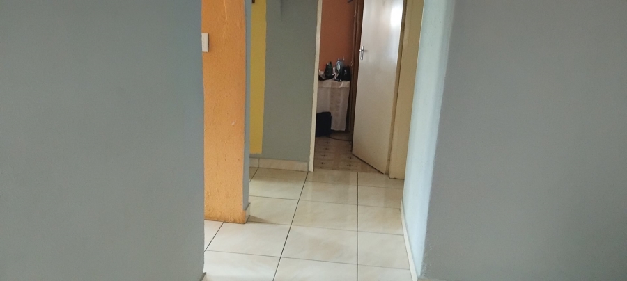 3 Bedroom Property for Sale in Ililiba Gauteng