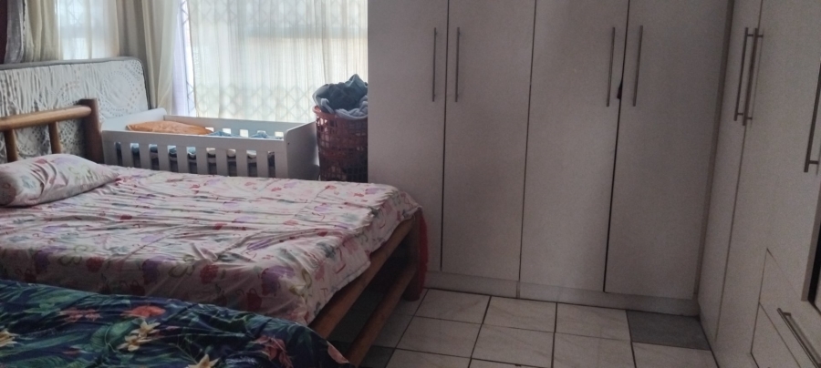 3 Bedroom Property for Sale in Ililiba Gauteng