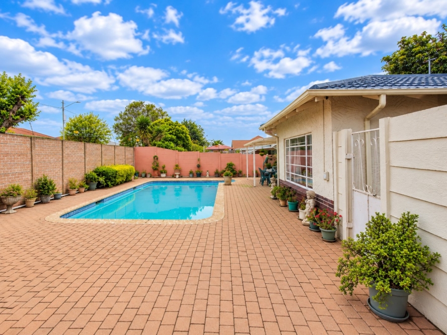 3 Bedroom Property for Sale in Gerdview Gauteng