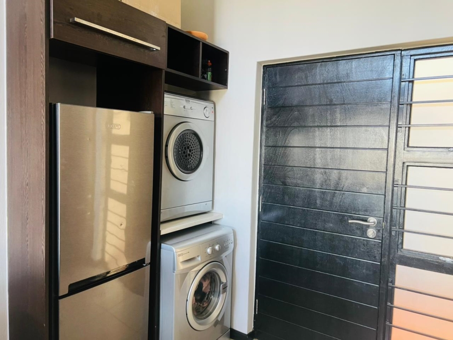 To Let 1 Bedroom Property for Rent in Greenstone Hill Gauteng