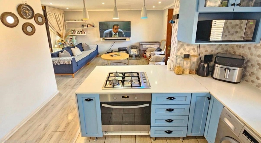 2 Bedroom Property for Sale in Monavoni Gauteng