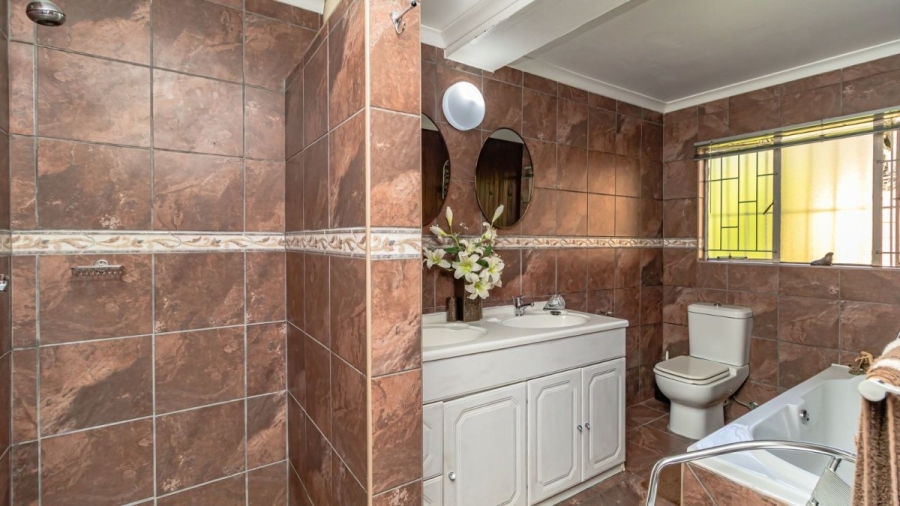 3 Bedroom Property for Sale in Illiondale Gauteng