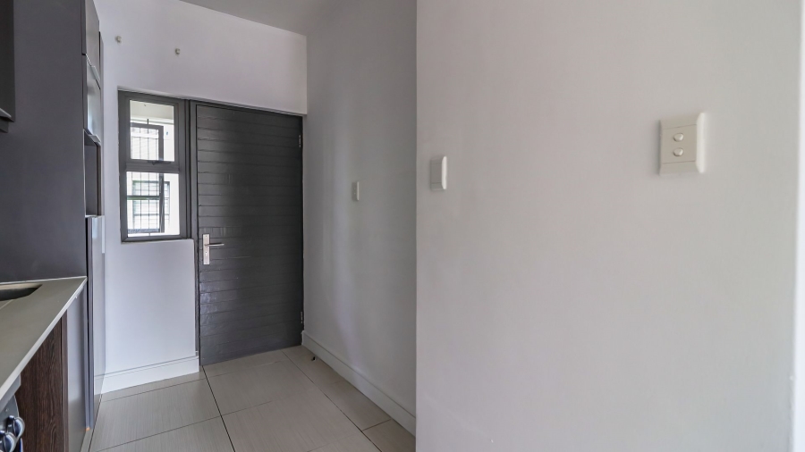 1 Bedroom Property for Sale in Edenburg Gauteng