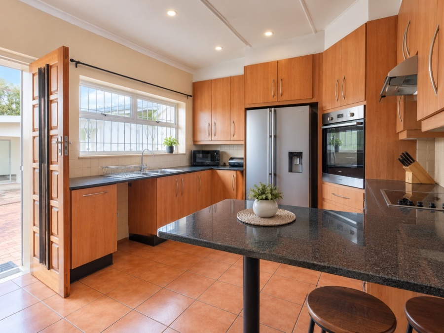 3 Bedroom Property for Sale in Dawnview Gauteng