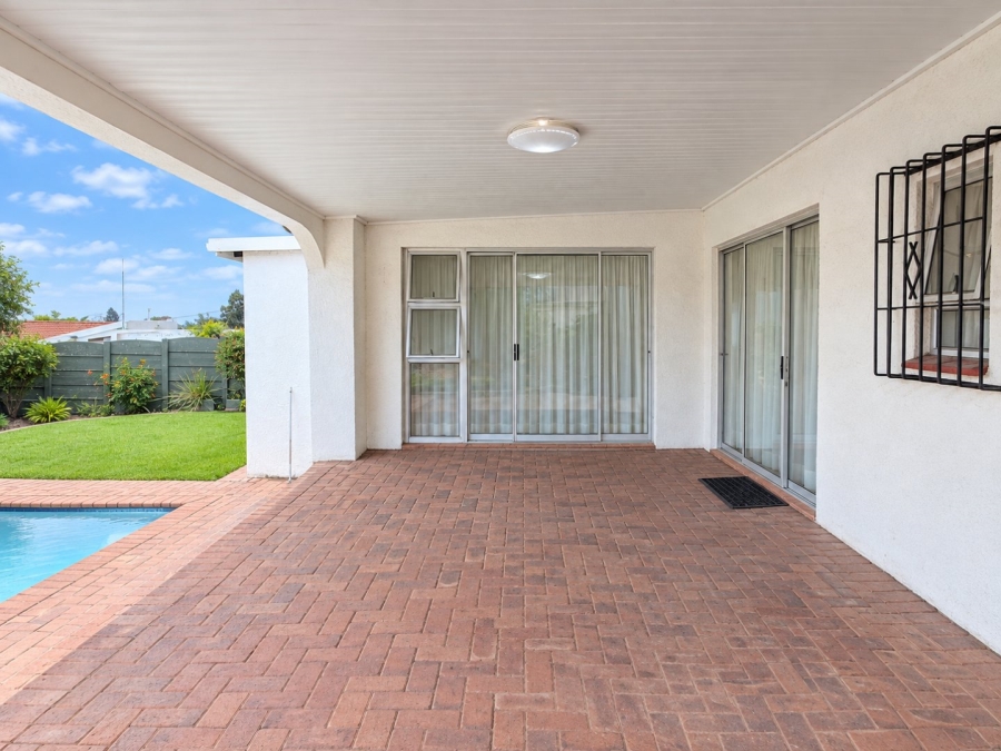3 Bedroom Property for Sale in Dawnview Gauteng