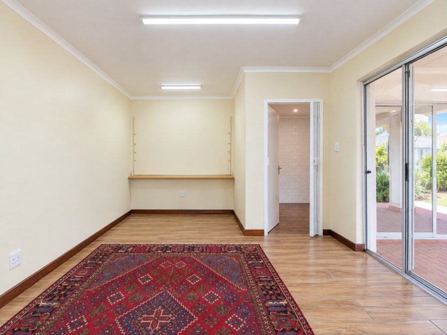 3 Bedroom Property for Sale in Dawnview Gauteng