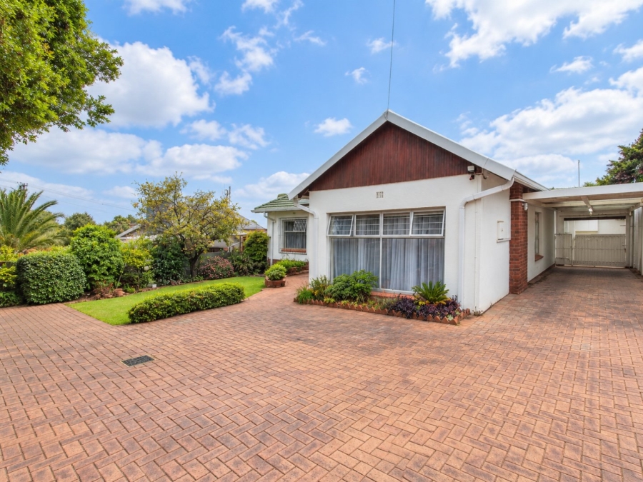3 Bedroom Property for Sale in Dawnview Gauteng