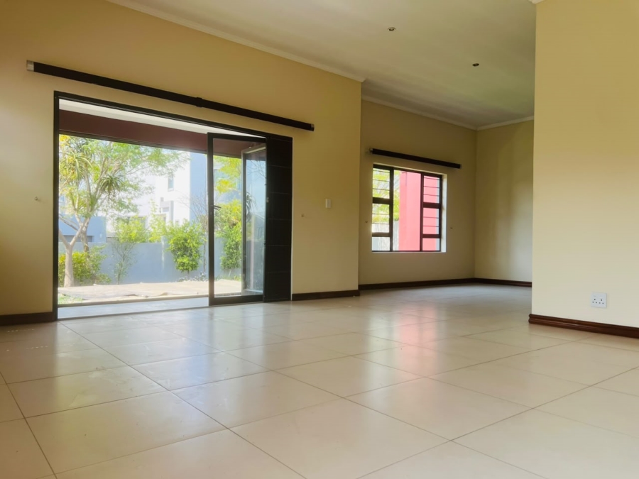 3 Bedroom Property for Sale in Greenstone Hill Gauteng