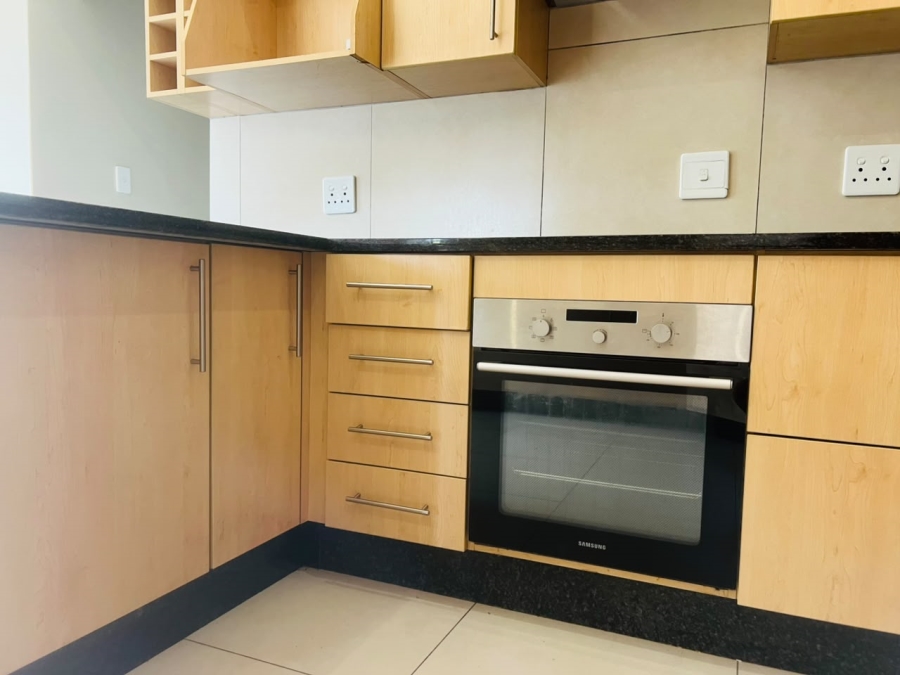 3 Bedroom Property for Sale in Greenstone Hill Gauteng