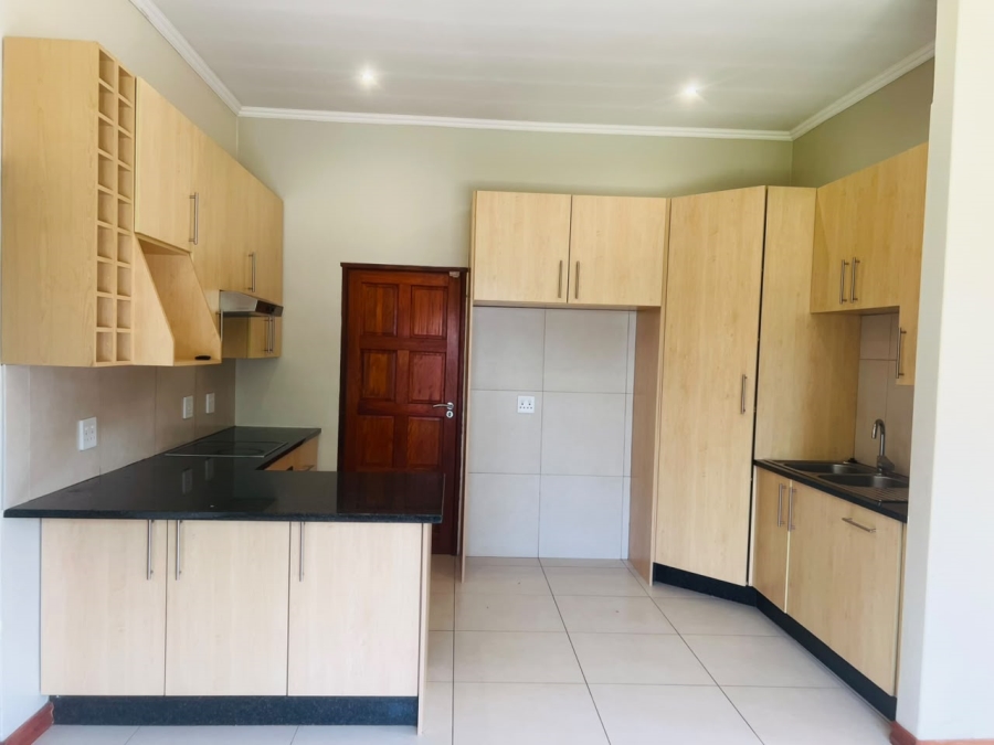 3 Bedroom Property for Sale in Greenstone Hill Gauteng