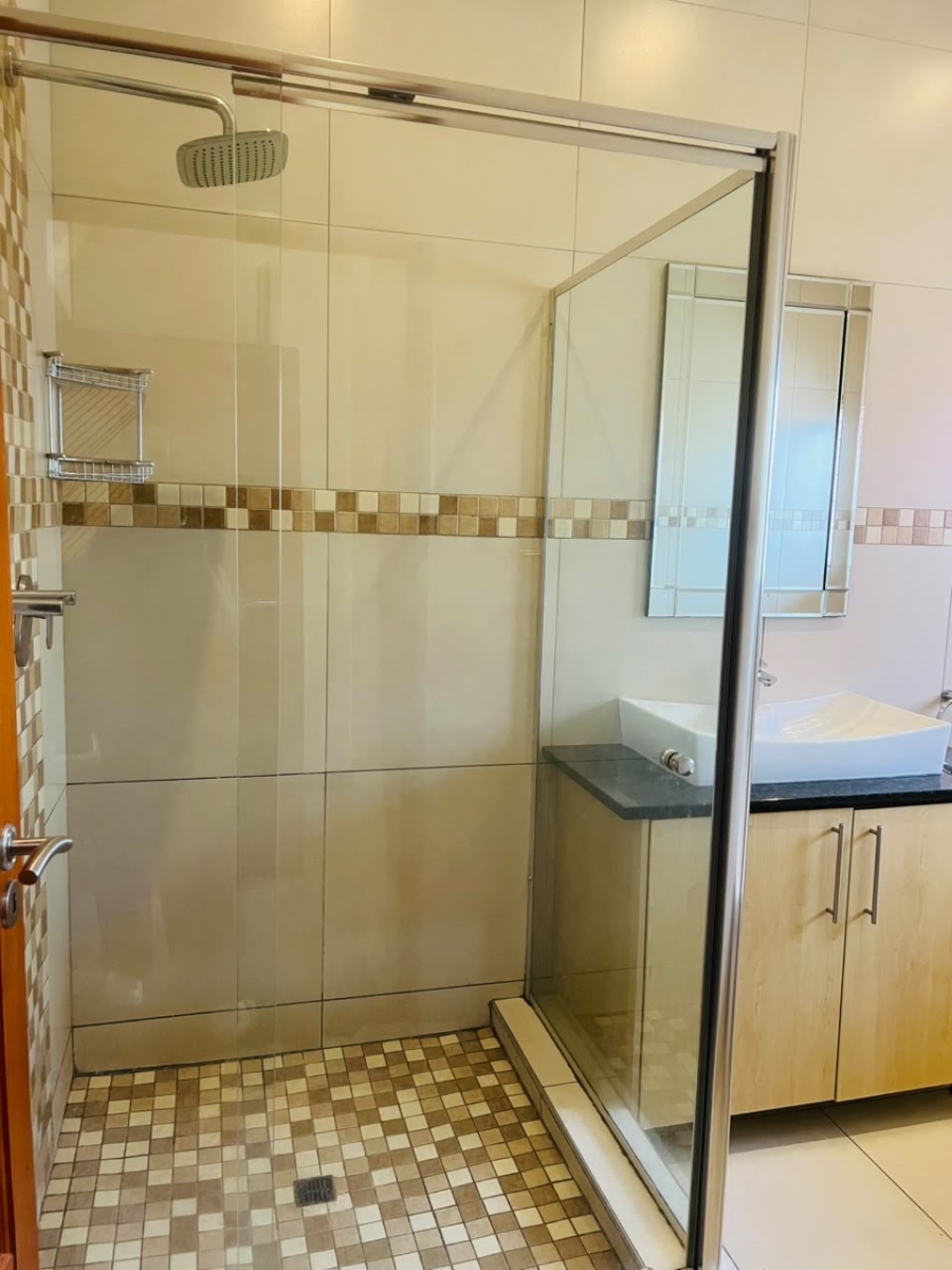 3 Bedroom Property for Sale in Greenstone Hill Gauteng