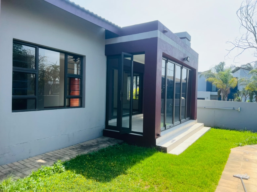 3 Bedroom Property for Sale in Greenstone Hill Gauteng