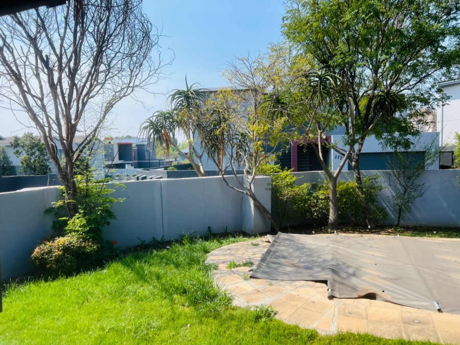 3 Bedroom Property for Sale in Greenstone Hill Gauteng