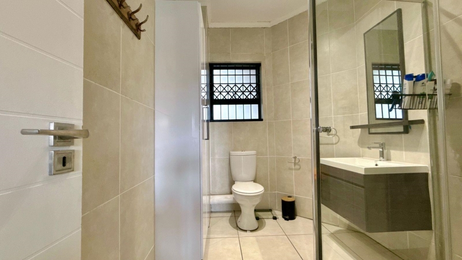 2 Bedroom Property for Sale in Oakdene Gauteng