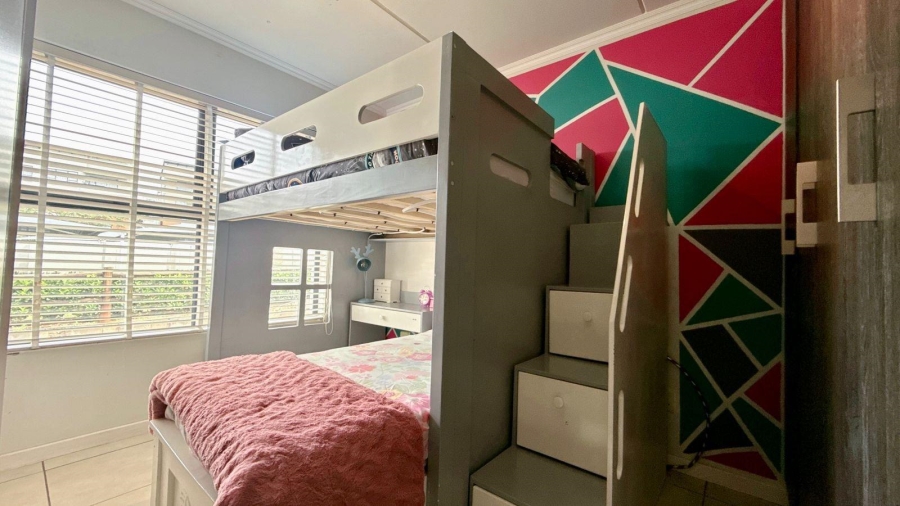 2 Bedroom Property for Sale in Oakdene Gauteng
