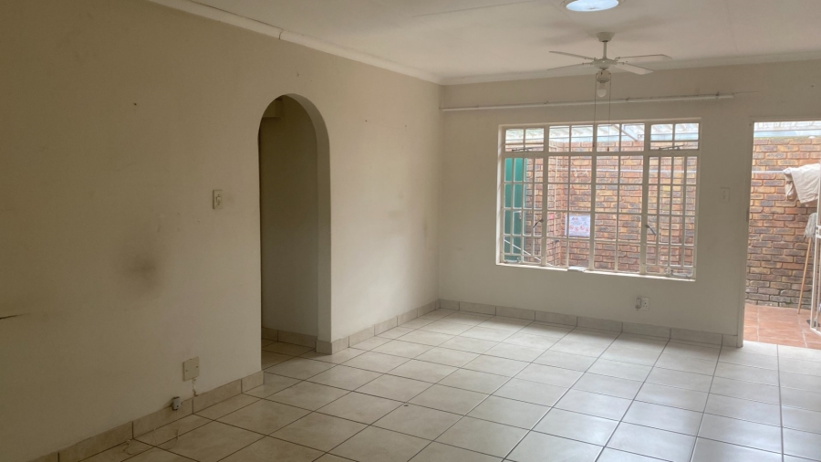 2 Bedroom Property for Sale in Rietfontein Gauteng