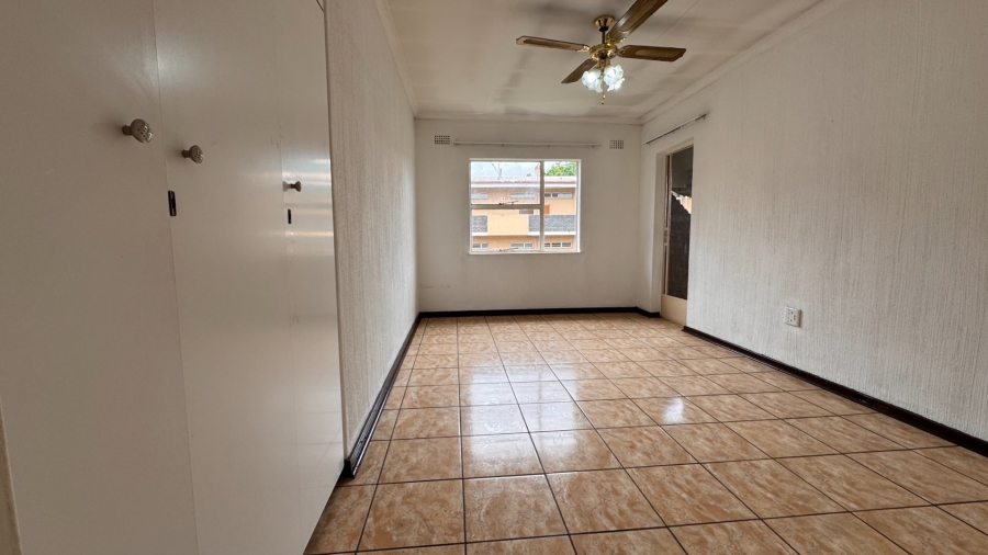 2 Bedroom Property for Sale in Three Rivers Proper Gauteng
