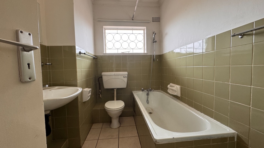 2 Bedroom Property for Sale in Three Rivers Proper Gauteng