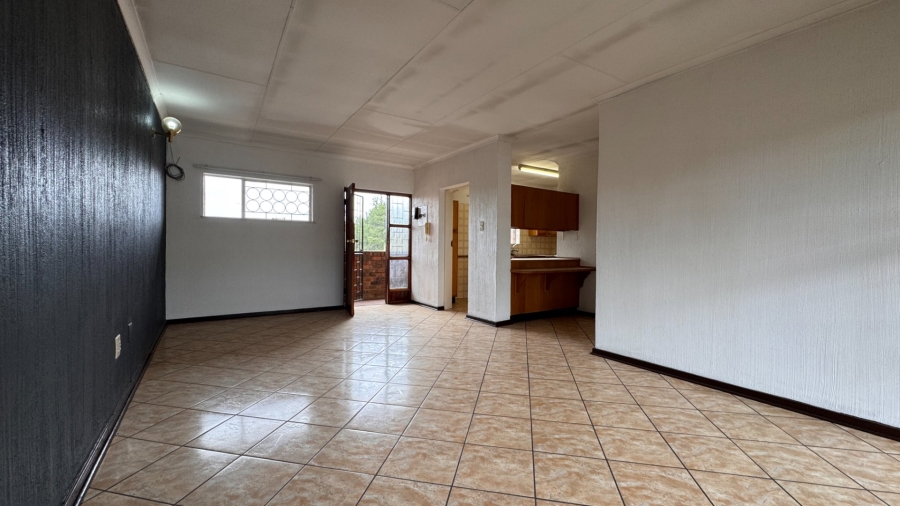 2 Bedroom Property for Sale in Three Rivers Proper Gauteng