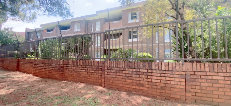 2 Bedroom Property for Sale in Three Rivers Proper Gauteng