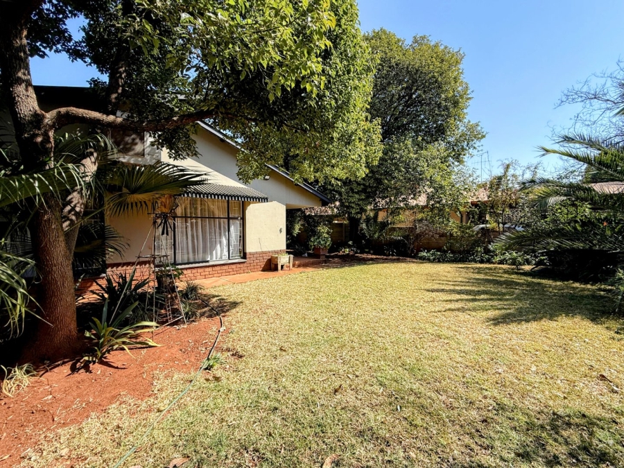 4 Bedroom Property for Sale in Queenswood Gauteng