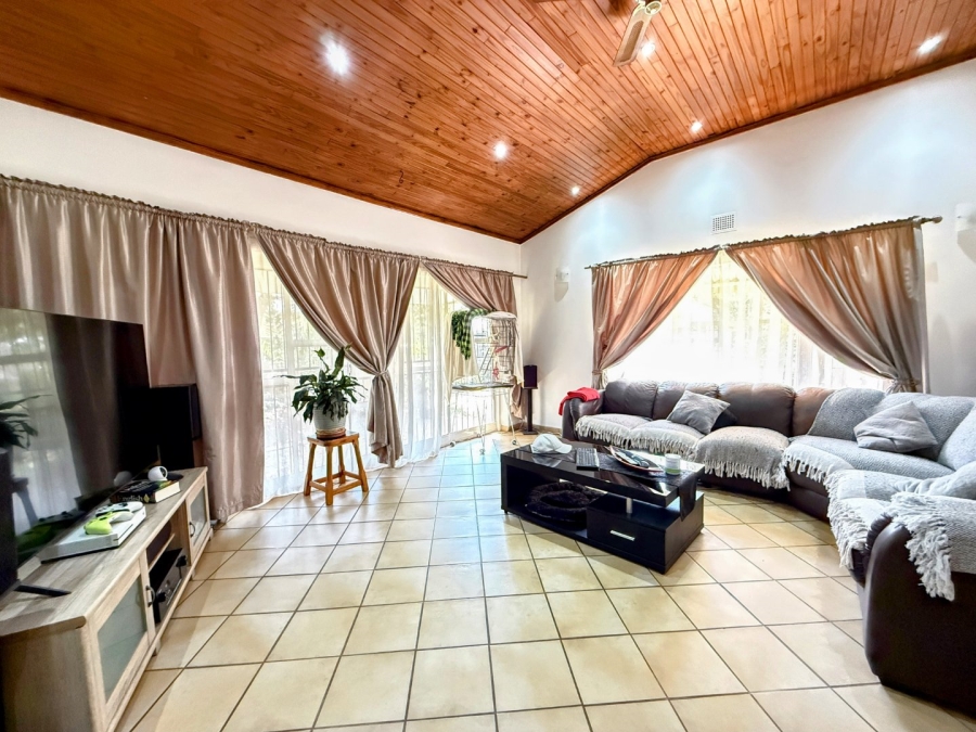 4 Bedroom Property for Sale in Queenswood Gauteng