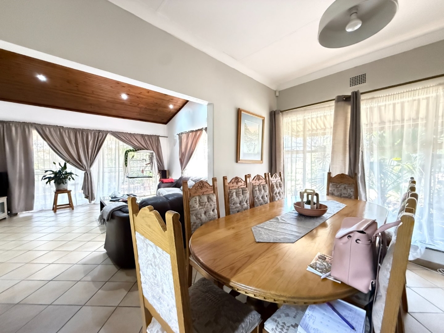 4 Bedroom Property for Sale in Queenswood Gauteng