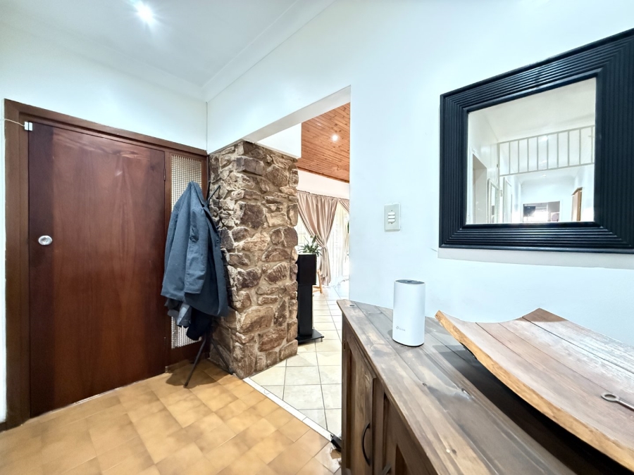 4 Bedroom Property for Sale in Queenswood Gauteng