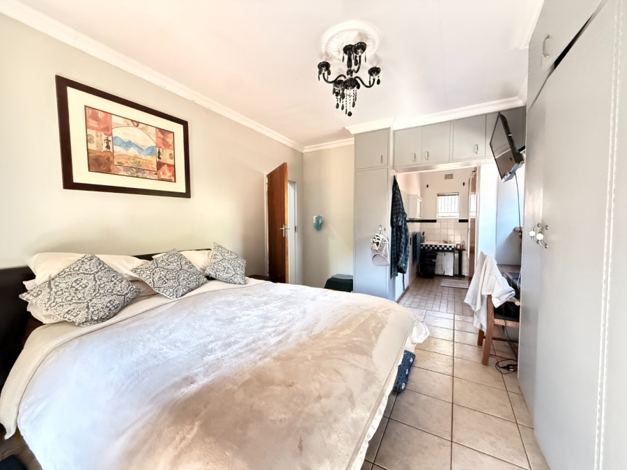4 Bedroom Property for Sale in Queenswood Gauteng