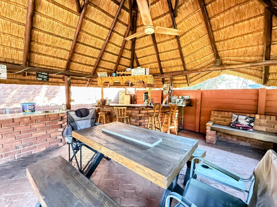 4 Bedroom Property for Sale in Queenswood Gauteng