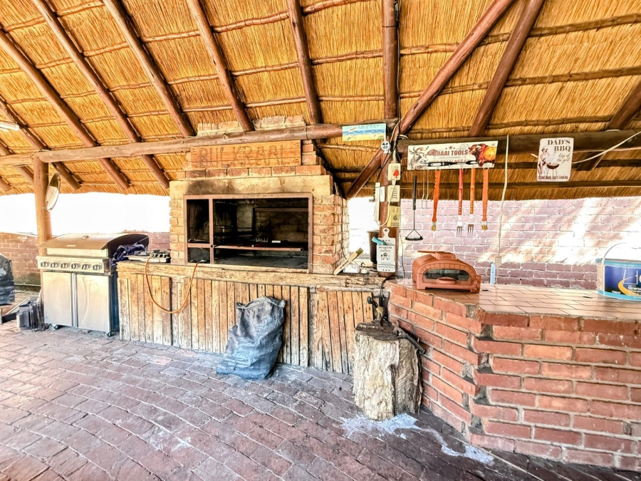 4 Bedroom Property for Sale in Queenswood Gauteng
