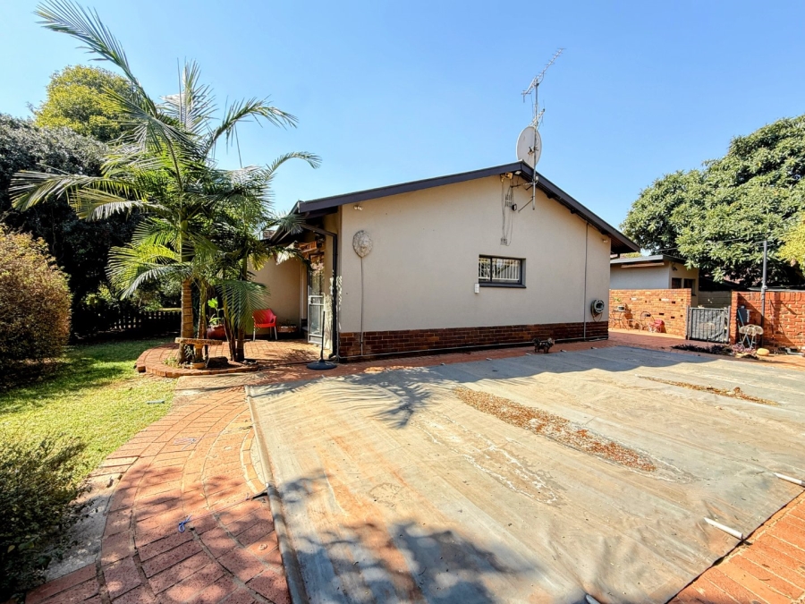 4 Bedroom Property for Sale in Queenswood Gauteng