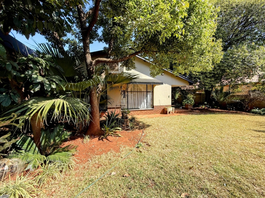 4 Bedroom Property for Sale in Queenswood Gauteng