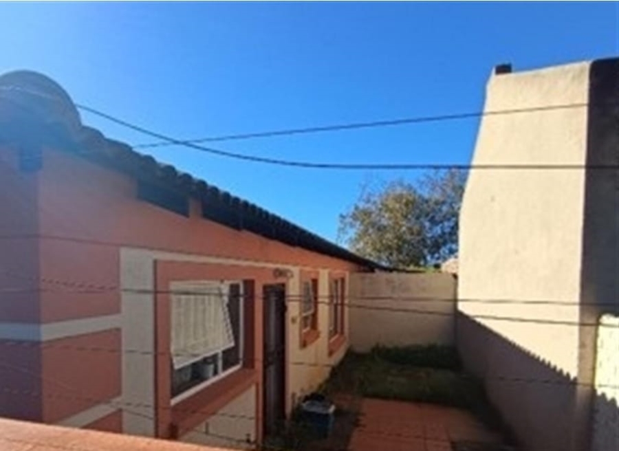 2 Bedroom Property for Sale in Glenvarloch Gauteng