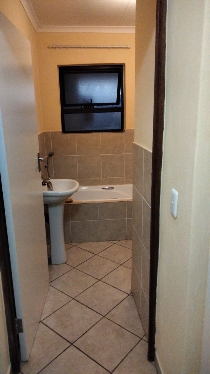 2 Bedroom Property for Sale in Theresa Park Gauteng