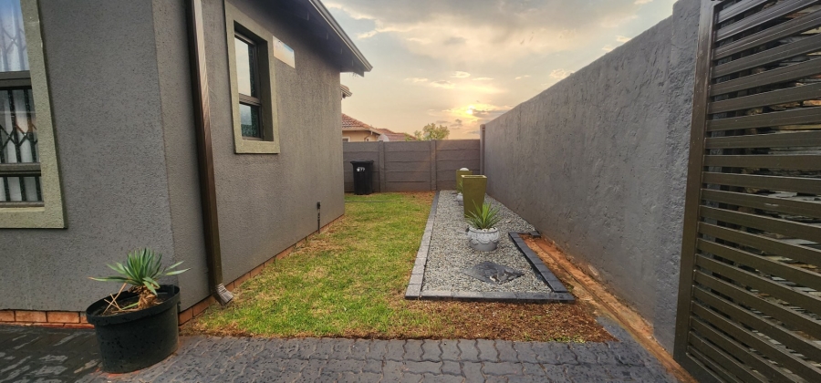 3 Bedroom Property for Sale in Sky City Gauteng