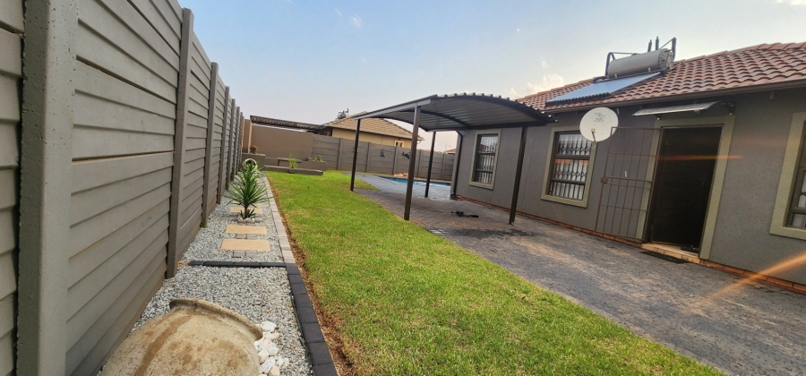3 Bedroom Property for Sale in Sky City Gauteng